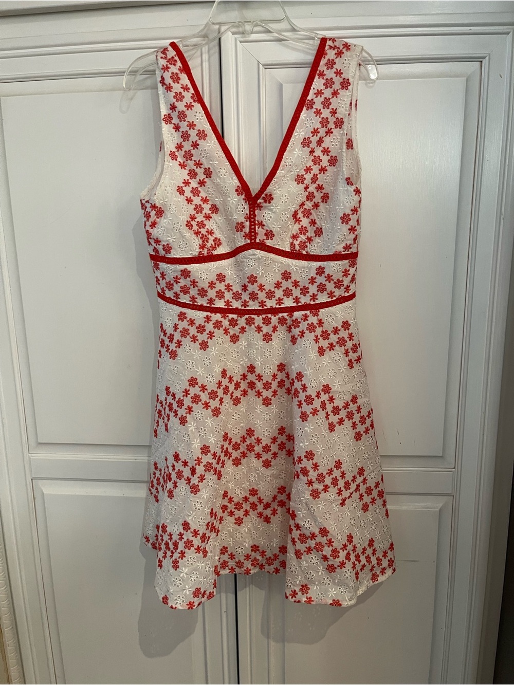 White Eyelet Dress with orange red Floral Accent from francesca’ssize small